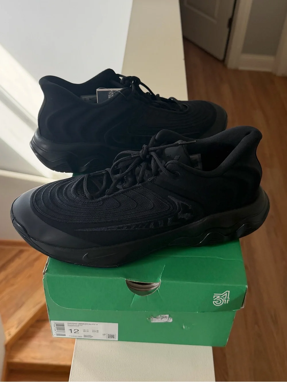 Brand new”NIKE”(giannis immortality 4)men’s sneakers.Size-12,color-black/noir.🖤